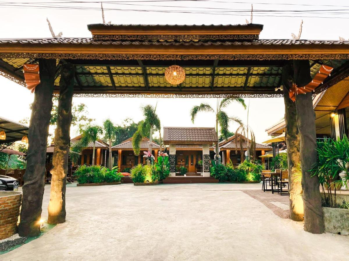 Khum Lanna Boutique Hotel Sisaket Exterior foto