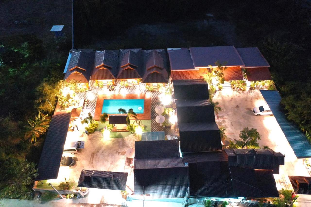 Khum Lanna Boutique Hotel Sisaket Exterior foto